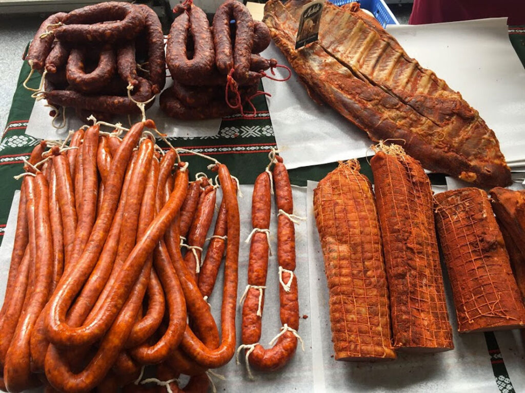 Chorizo and chistorra from Navarra, Paladar y Tomar