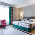 Double cozy and fully equipped room at Hotel Carlton Bilbao, Cúrate Trips