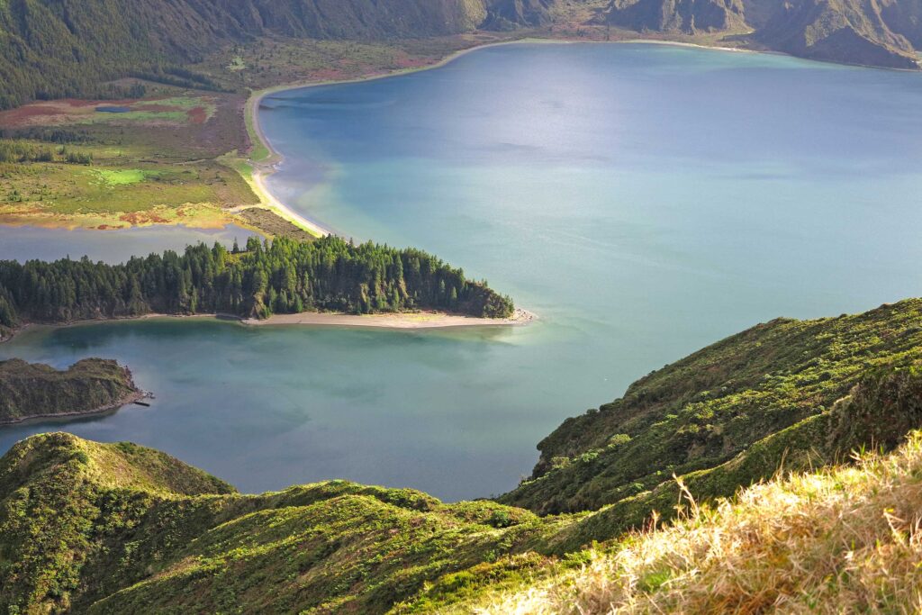 Lagoa do Fogo in Azores, overwhelming landscapes, discover them with Paladar y Tomar